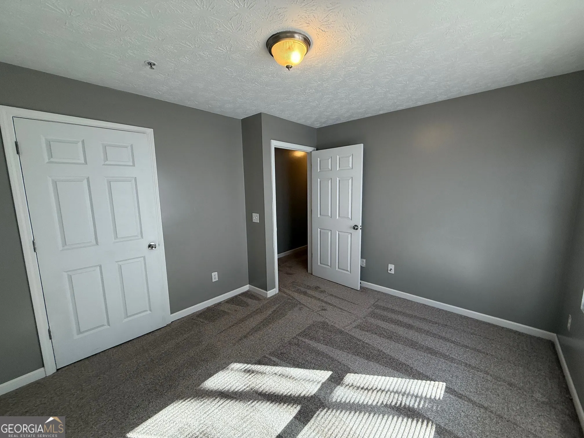 13104 Fairington Ridge Circle