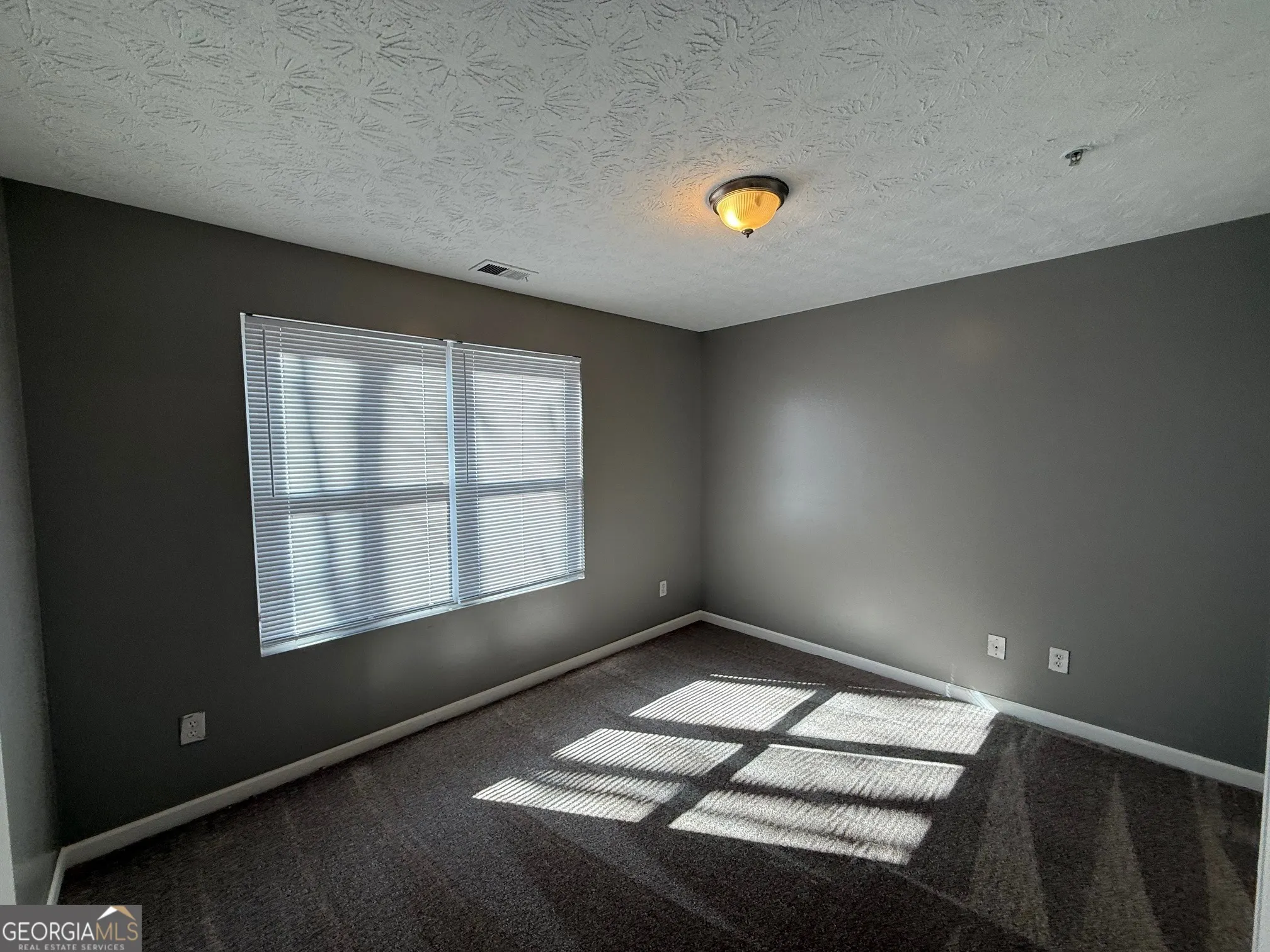 13104 Fairington Ridge Circle
