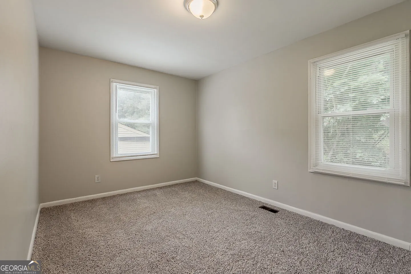 3633 Bunker Hill Drive SW