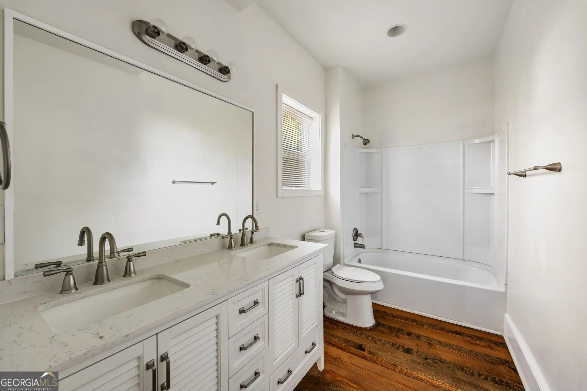 232 Litchfield Street