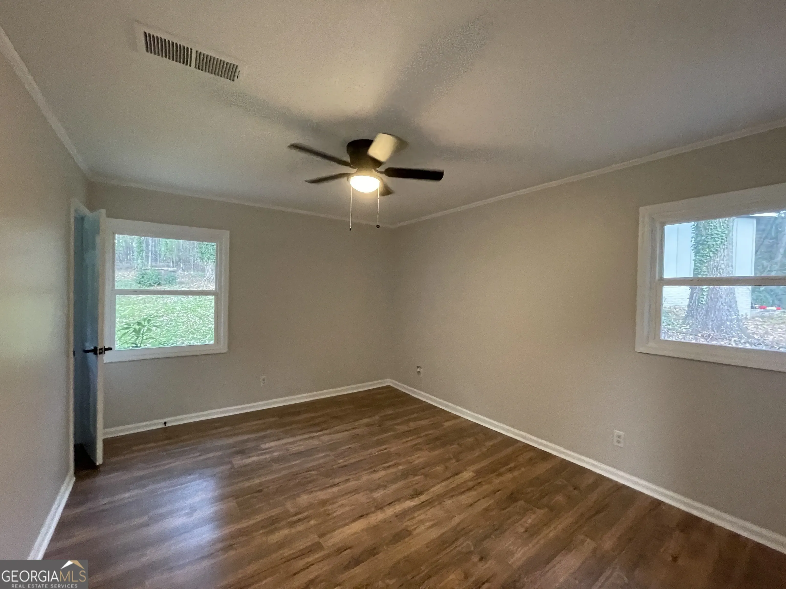1199 Country Club Road