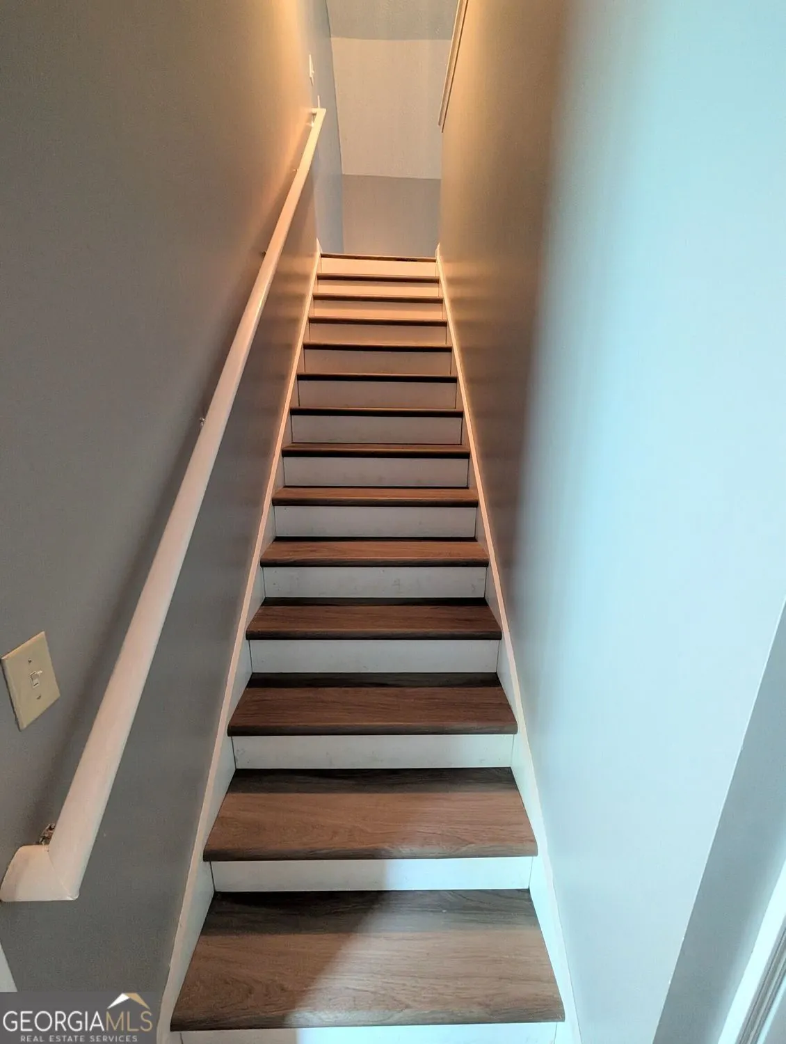 3405 Cascade Trail