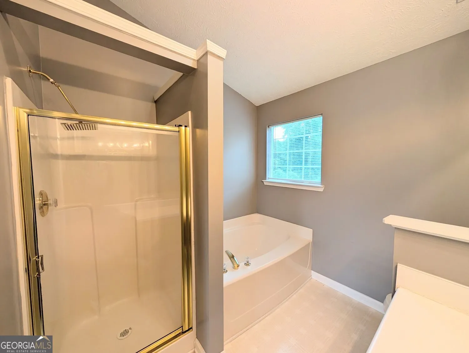 3405 Cascade Trail