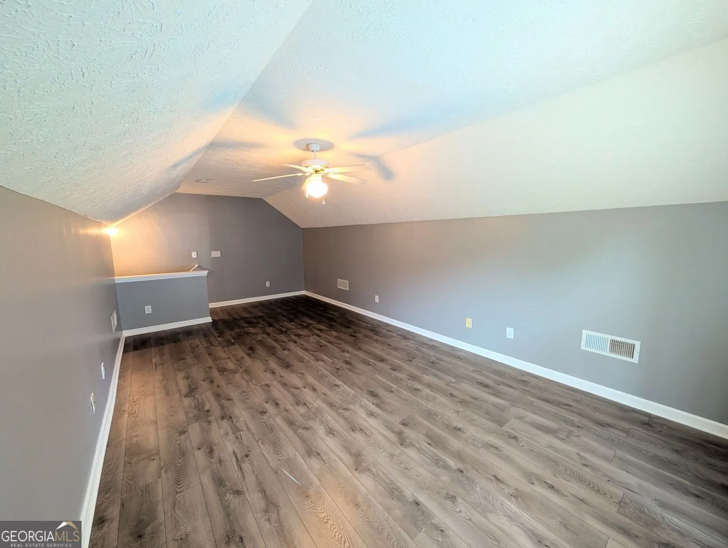 3405 Cascade Trail