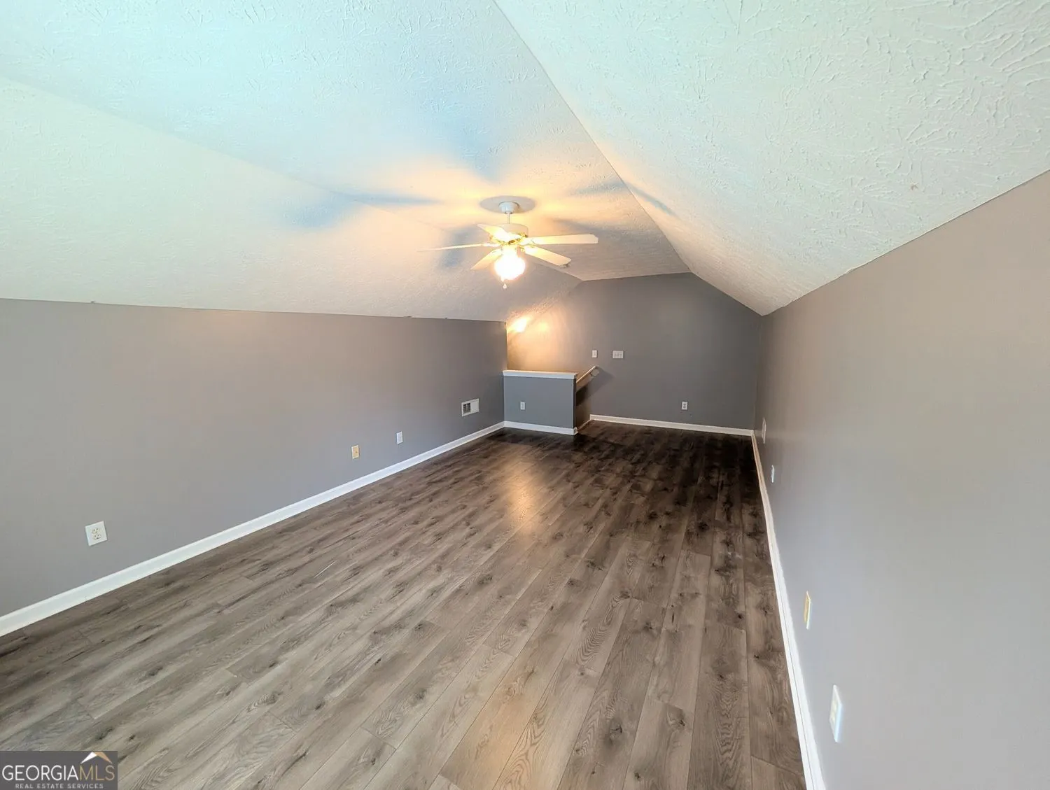 3405 Cascade Trail