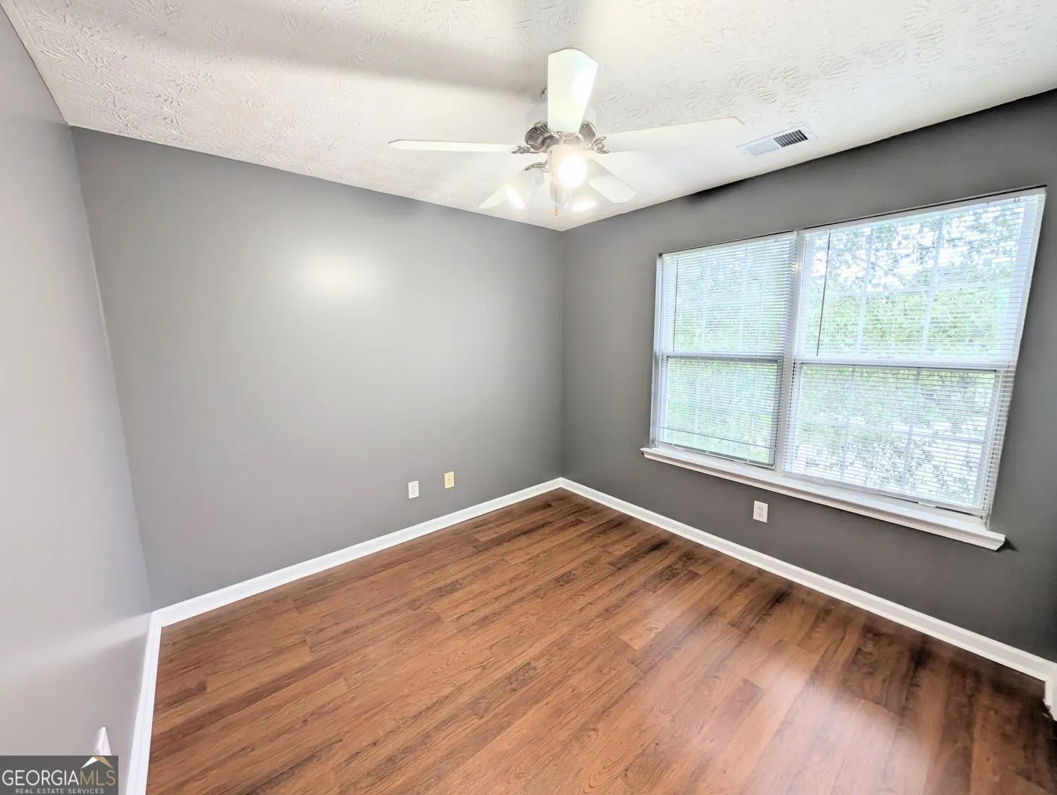 3405 Cascade Trail