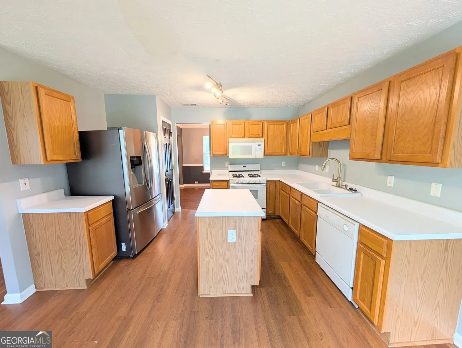3405 Cascade Trail