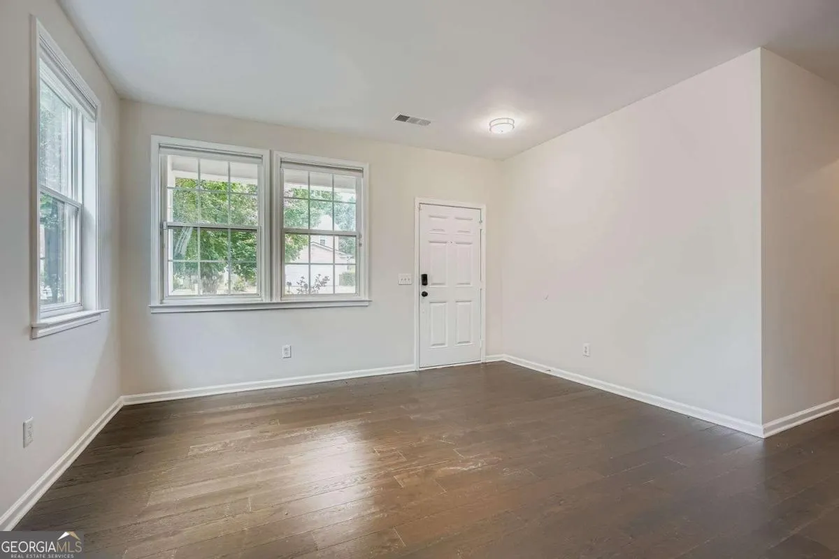 85 Parkmont Way