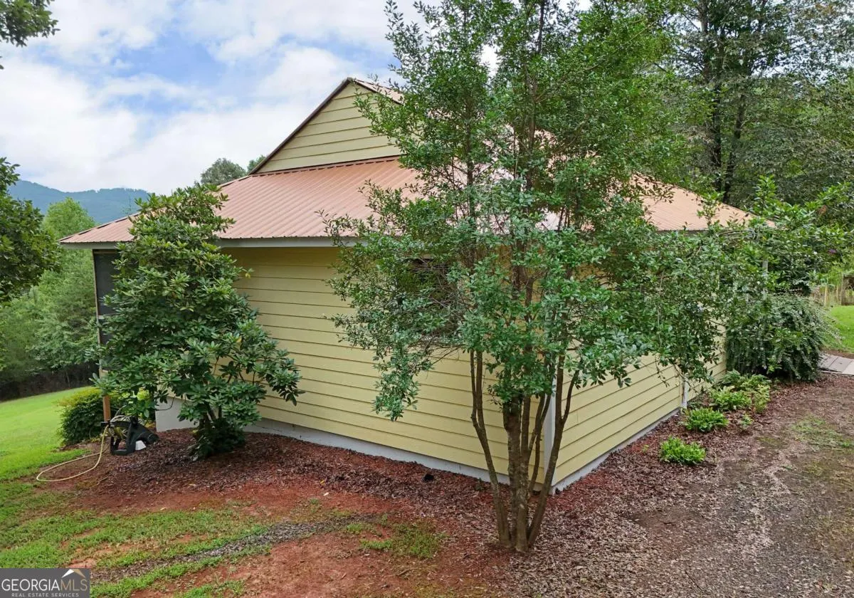 557 Hidden Pines Court