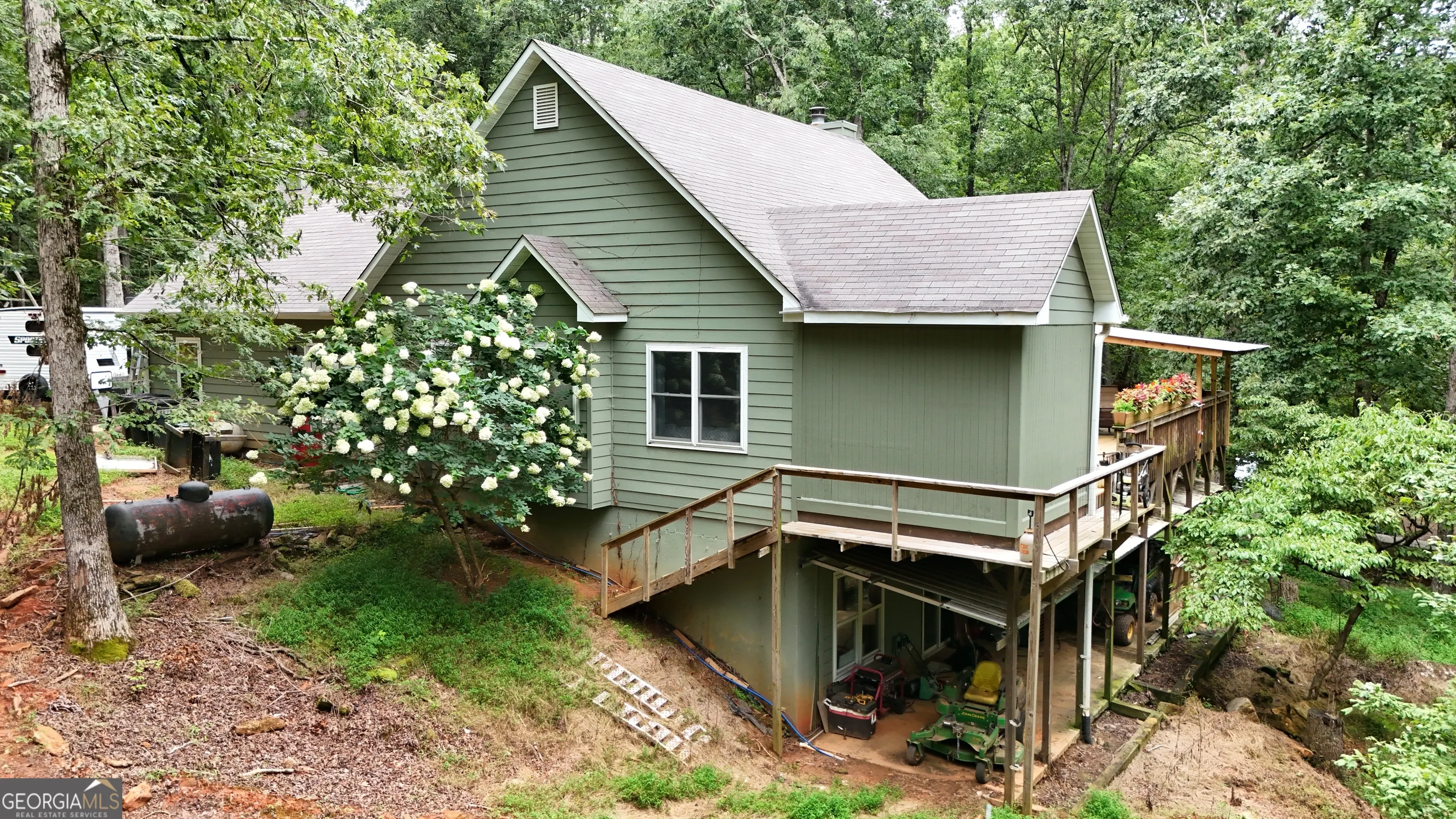 987 Peaceful Valley Drive