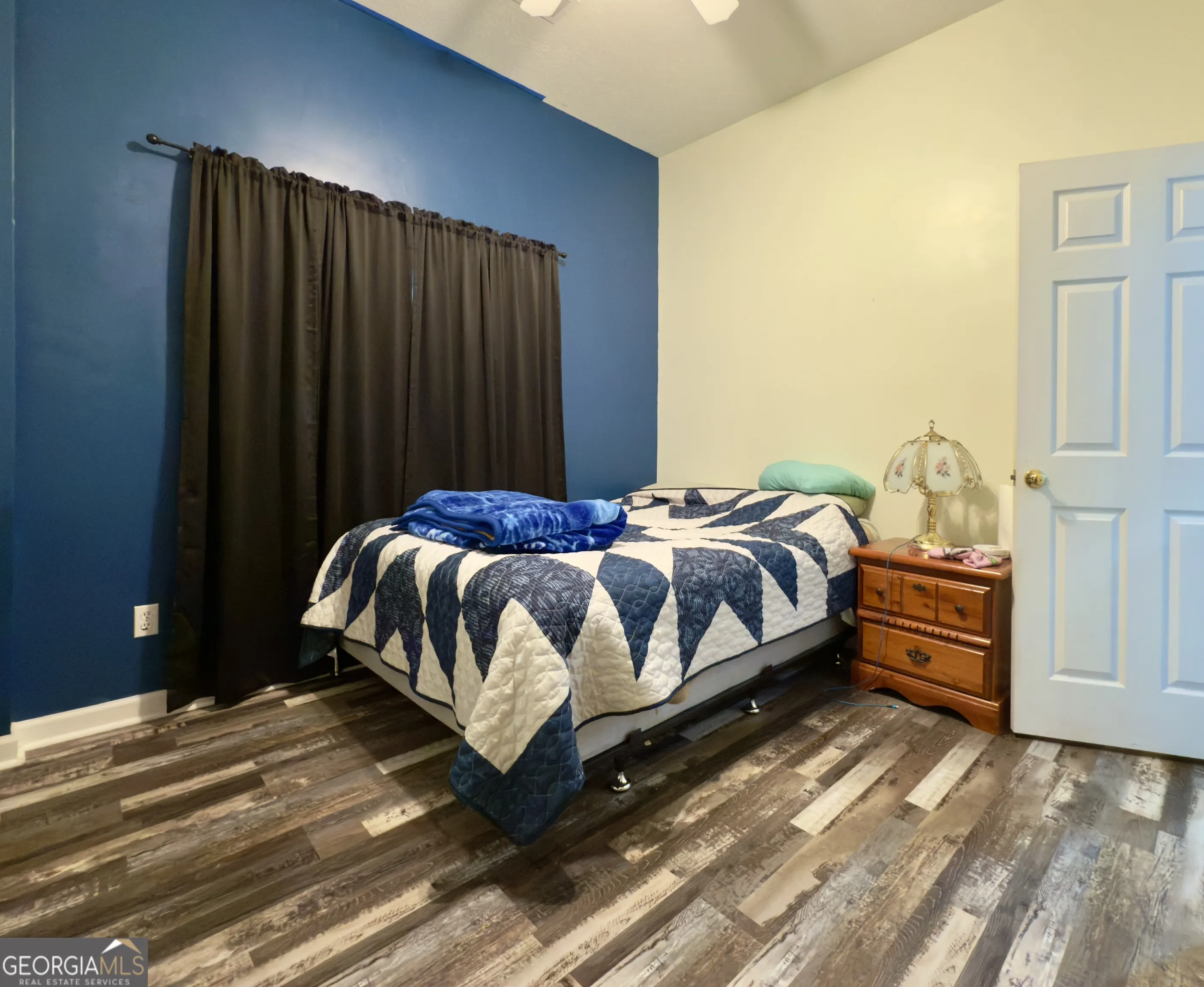 987 Peaceful Valley Drive