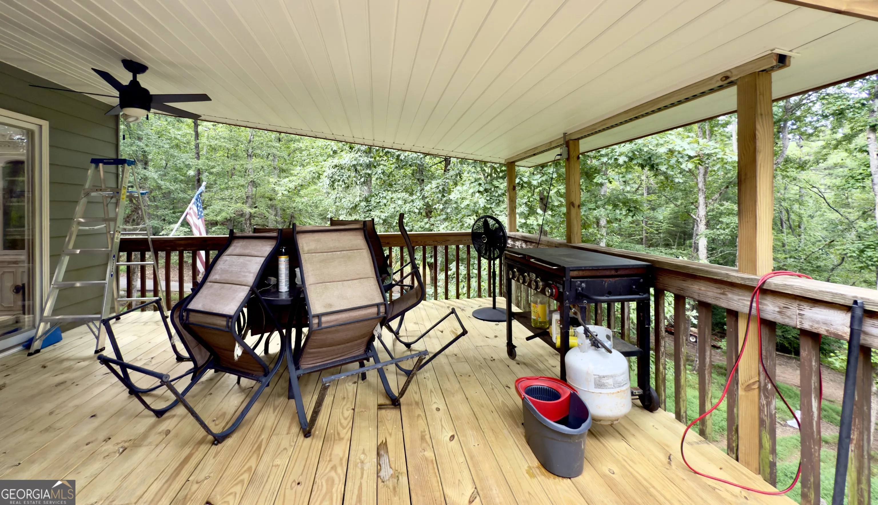 987 Peaceful Valley Drive