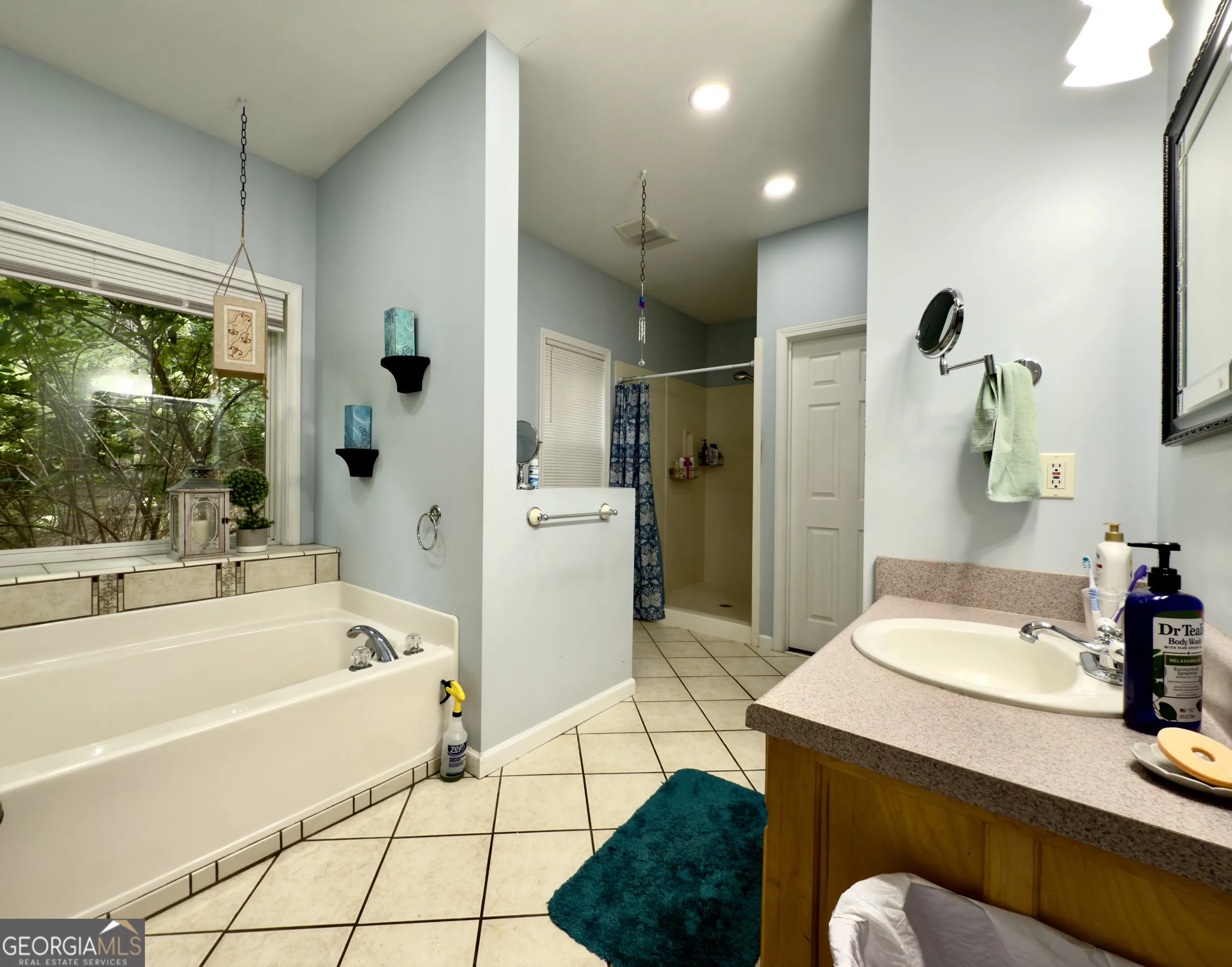 987 Peaceful Valley Drive