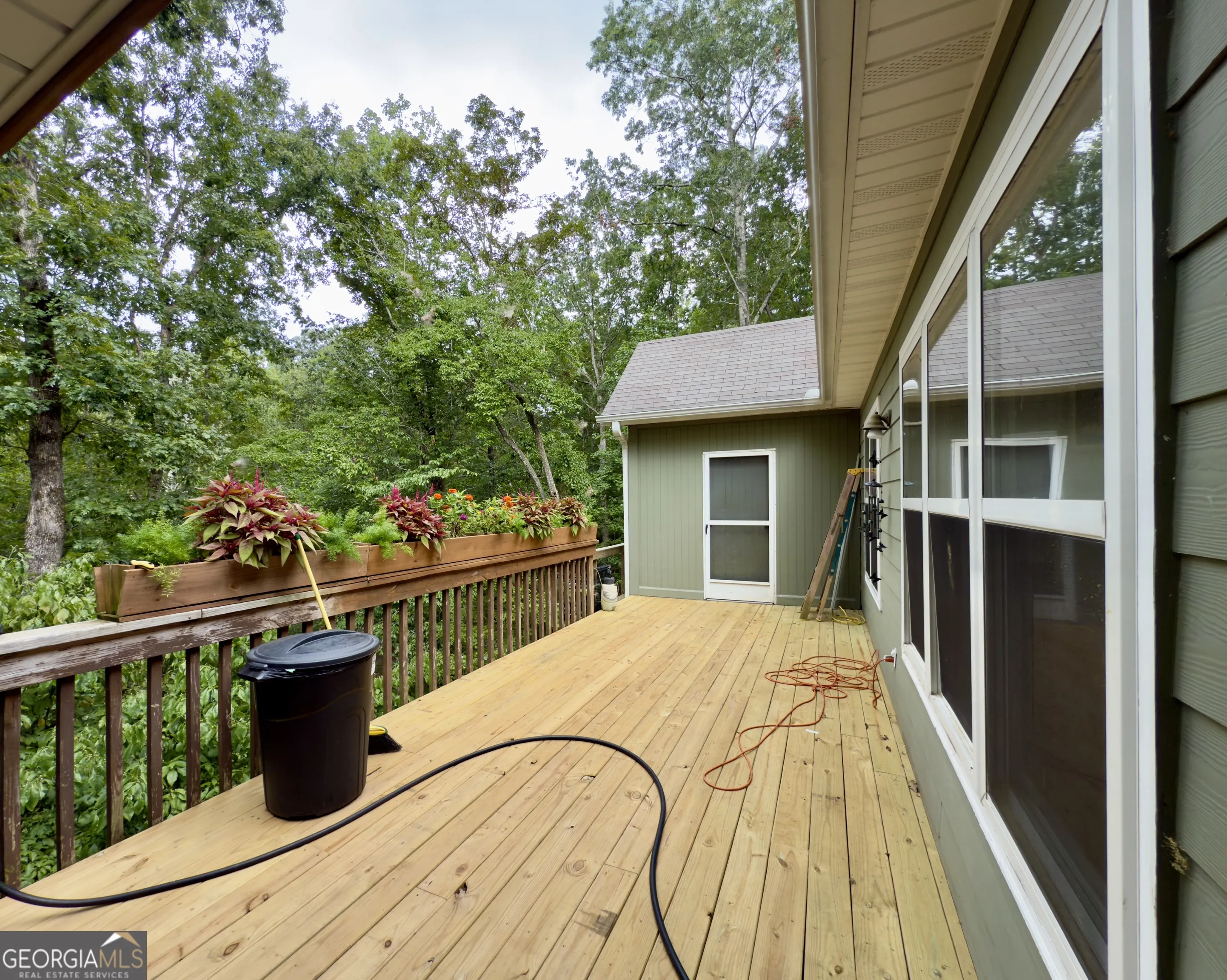 987 Peaceful Valley Drive