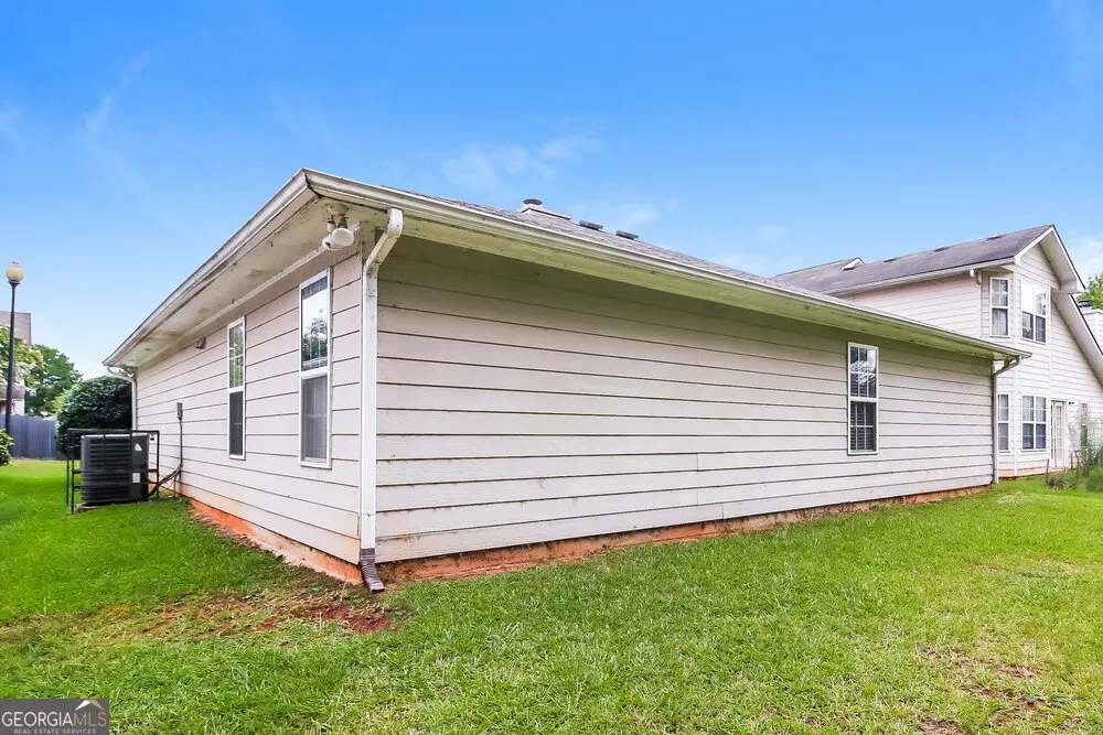 295 Lakeview Trail