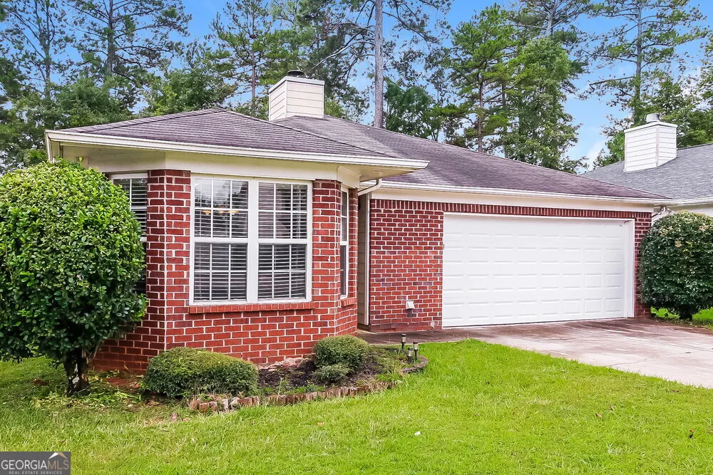 295 Lakeview Trail