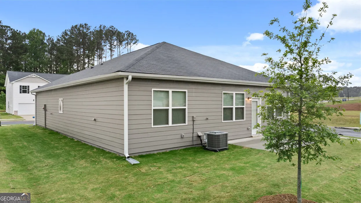 25 Holland Cove