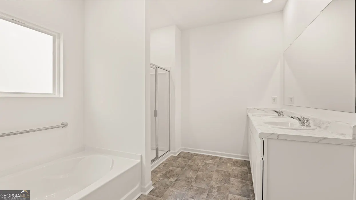 25 Holland Cove