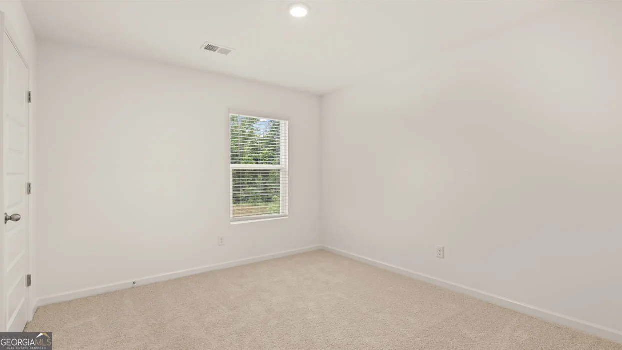 25 Holland Cove