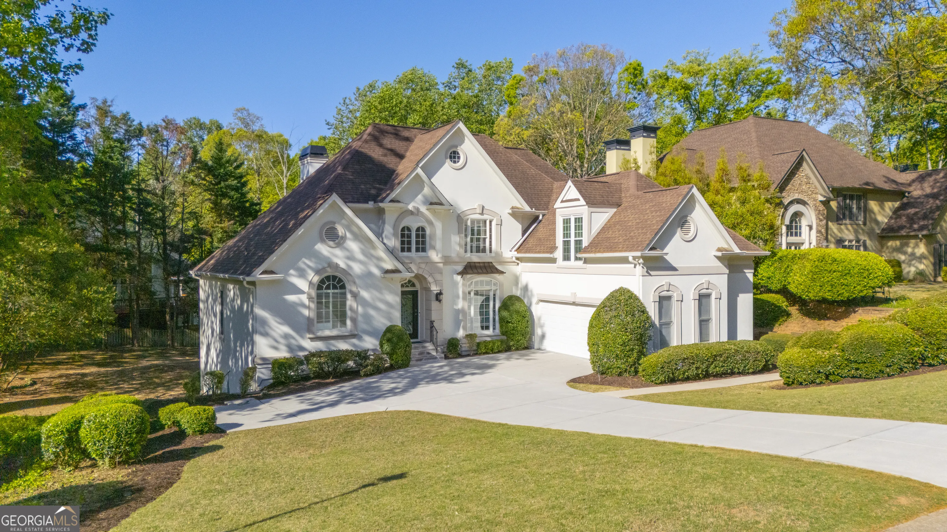 5685 COMMONS Lane
