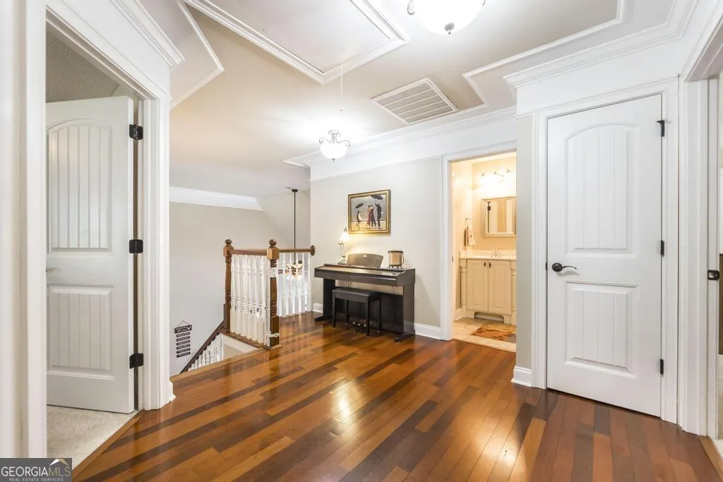 258 Southfield Court