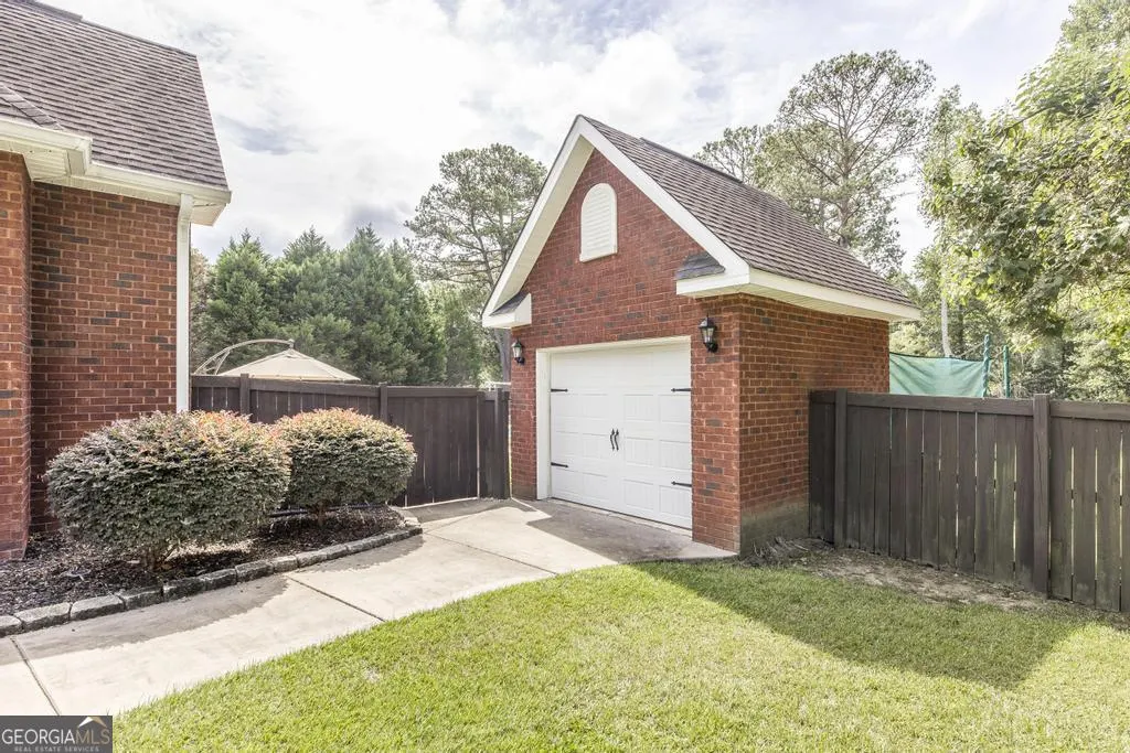 258 Southfield Court