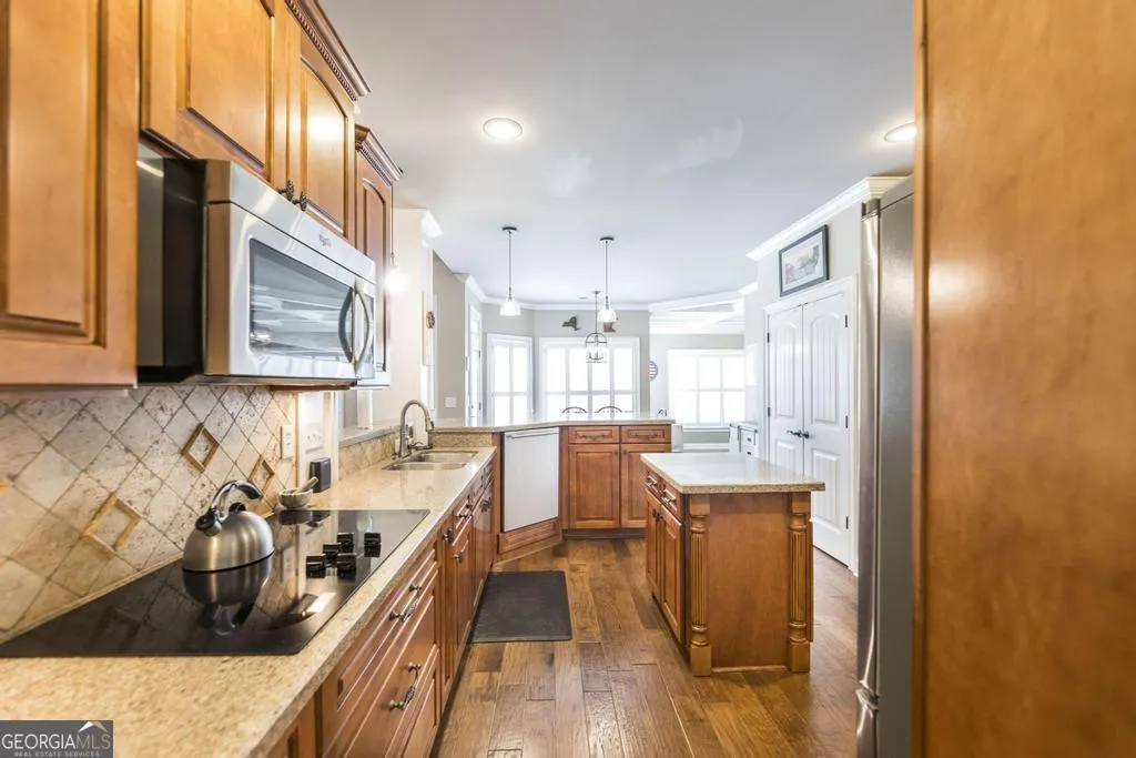258 Southfield Court