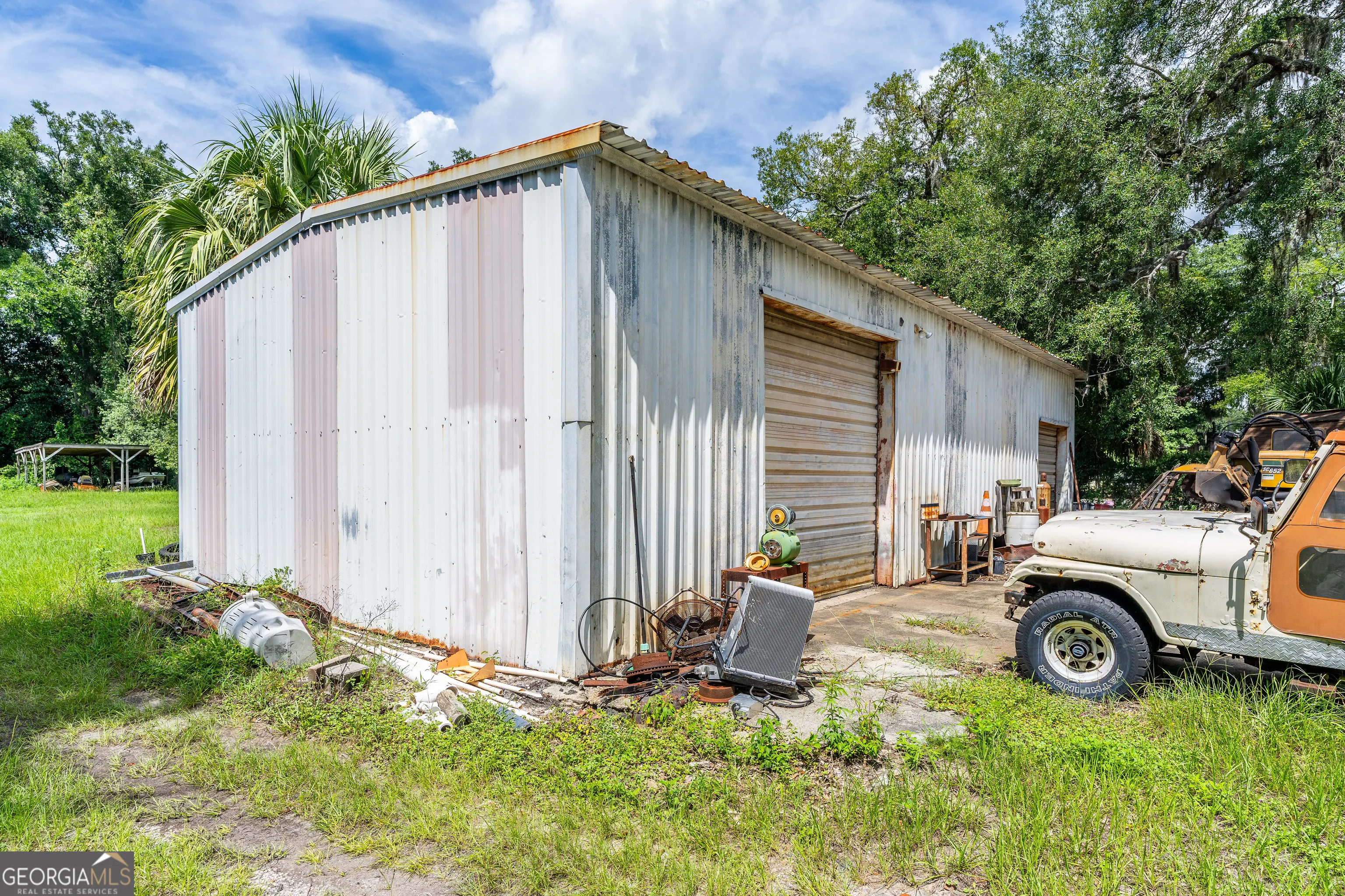 6111 New Jesup Highway