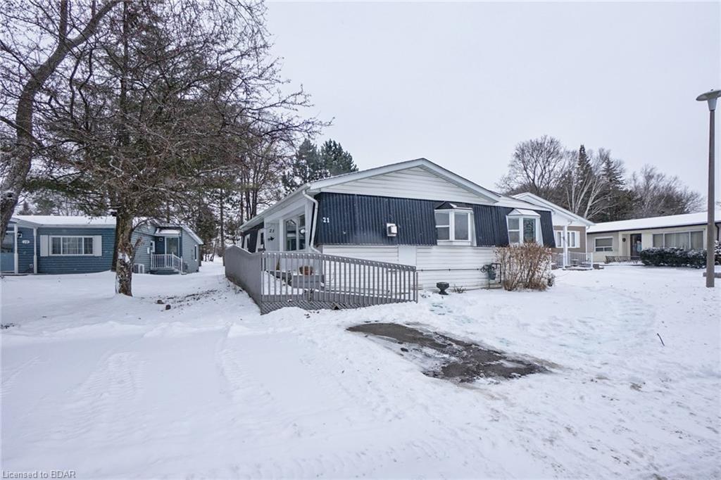 21 Weeping Willow Drive, (MLS® 30783434) See this detached house