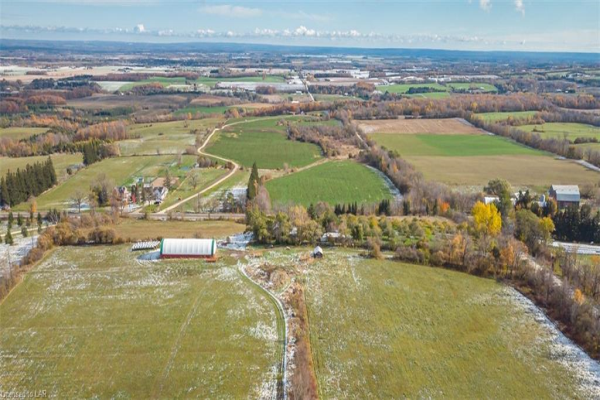 7958 21/22 NOTTAWASAGA Sideroad, Duntroon