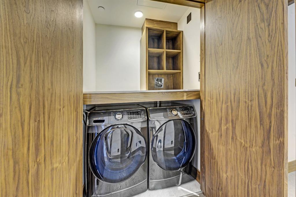 Listing A1072554 - Large Photo # 12