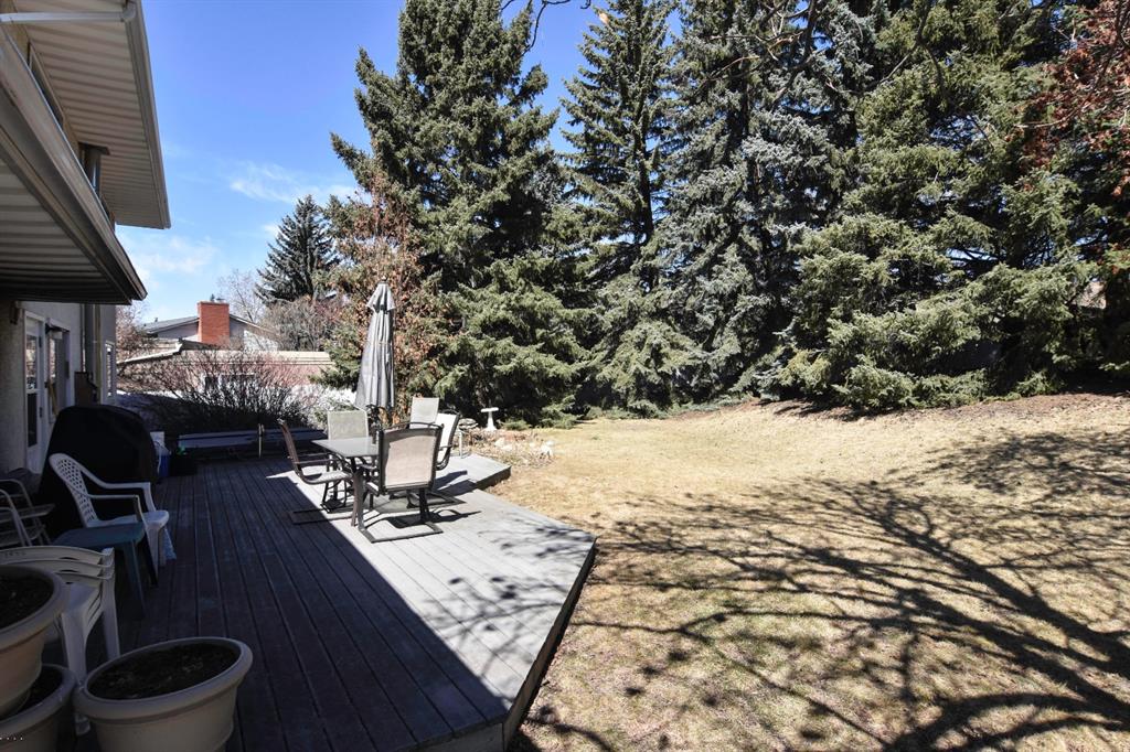 1856 Cayuga Drive NW, (MLS® A1095963) See this property for sale