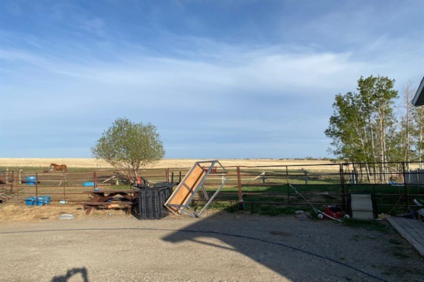 242036 Range road 261 transcanada Highway W, Strathmore