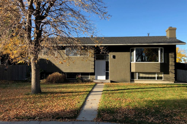204 MAPLE COURT Crescent SE, Calgary