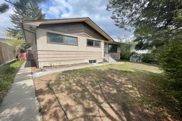 26 Collingwood Place NW, Calgary