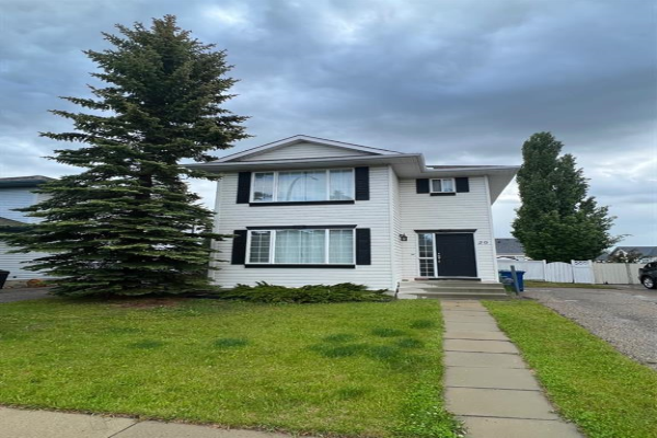 20 Woodside Circle NW, Airdrie