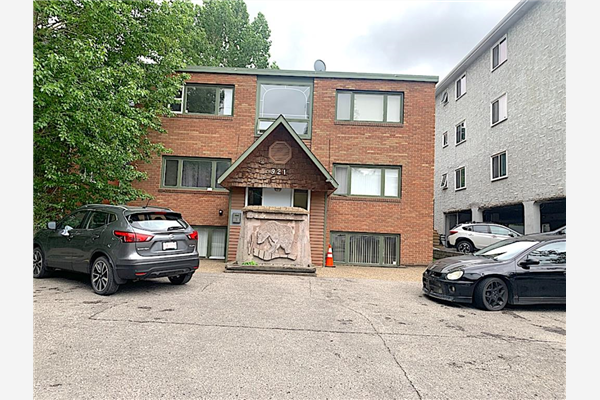 921 19 Avenue SW, Calgary