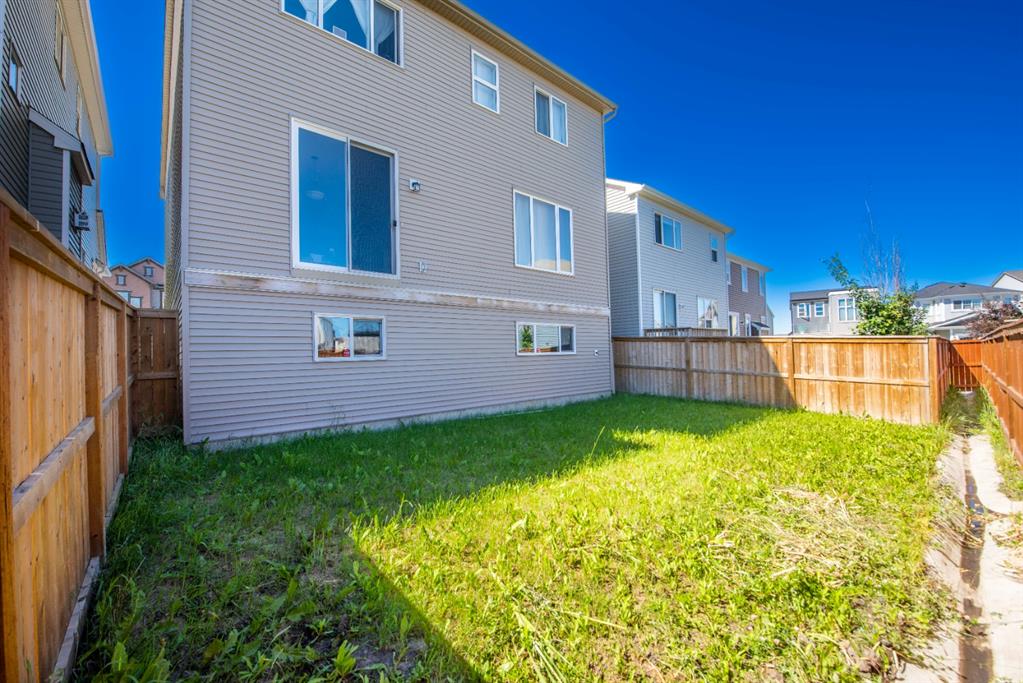 Listing A1235746 - Large Photo # 3