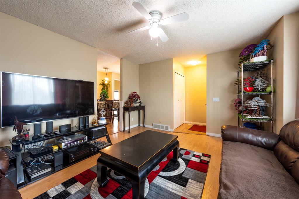 Listing A1238487 - Large Photo # 2