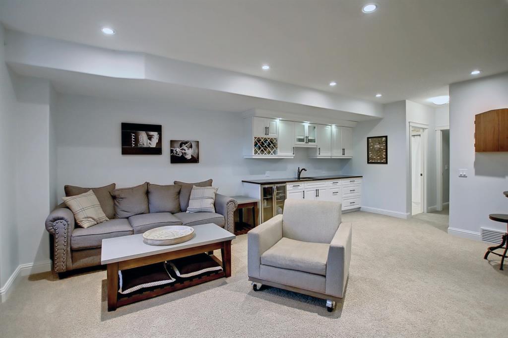 Listing A1243232 - Large Photo # 30