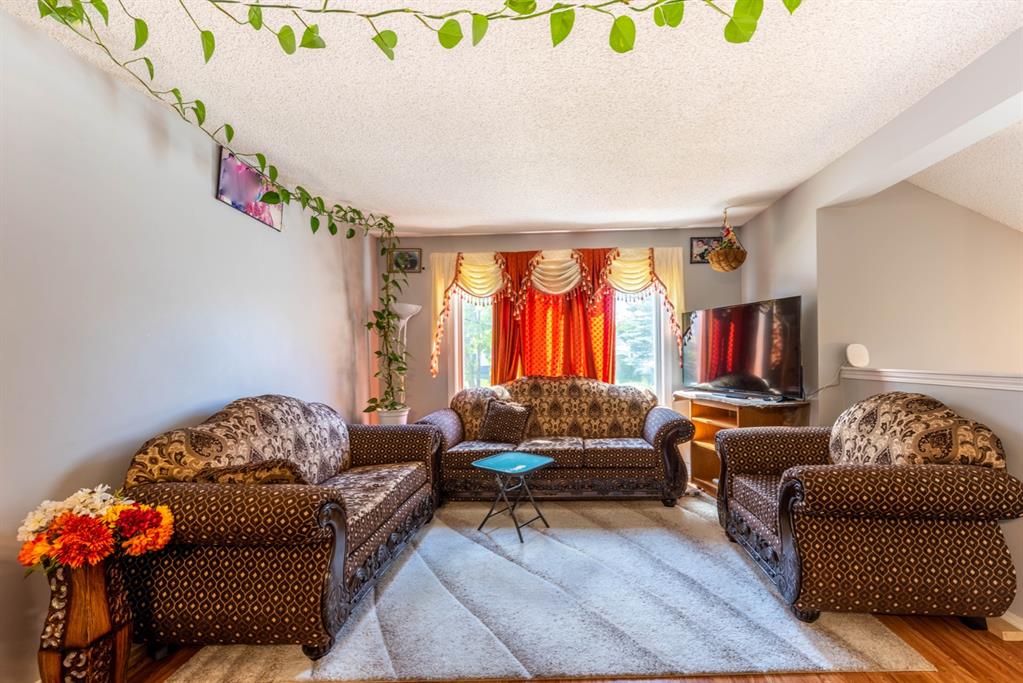 Listing A1243510 - Large Photo # 3