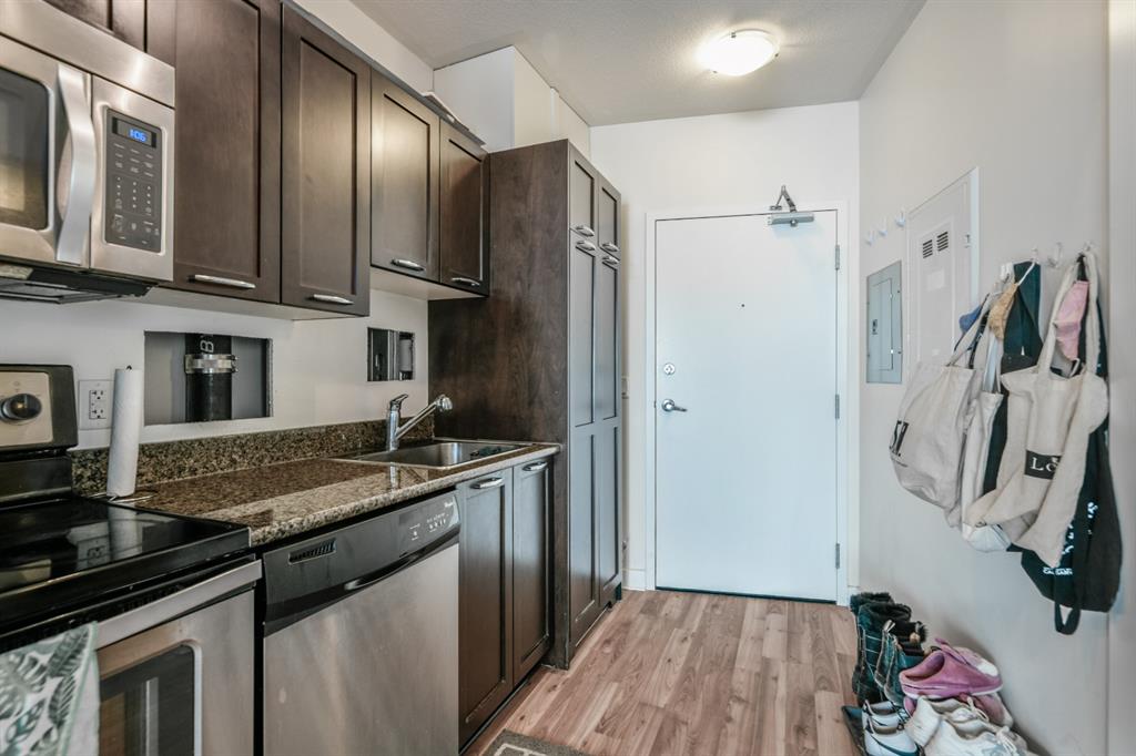 Listing A1243986 - Large Photo # 4