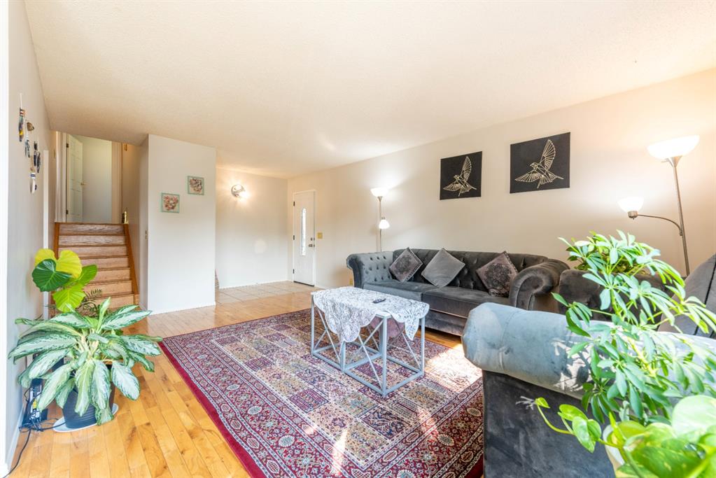 Listing A1245386 - Large Photo # 6