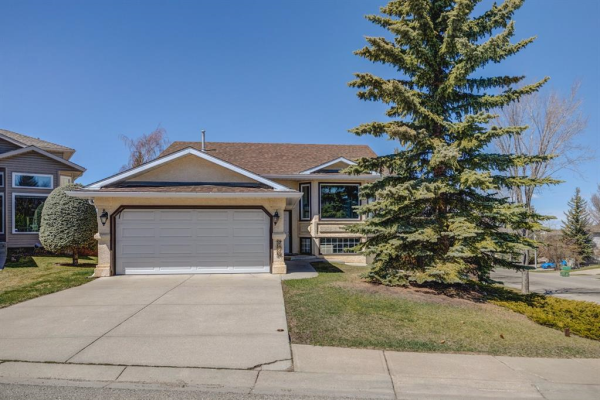 303 EDGEBROOK GARDENS Gardens NW, Calgary