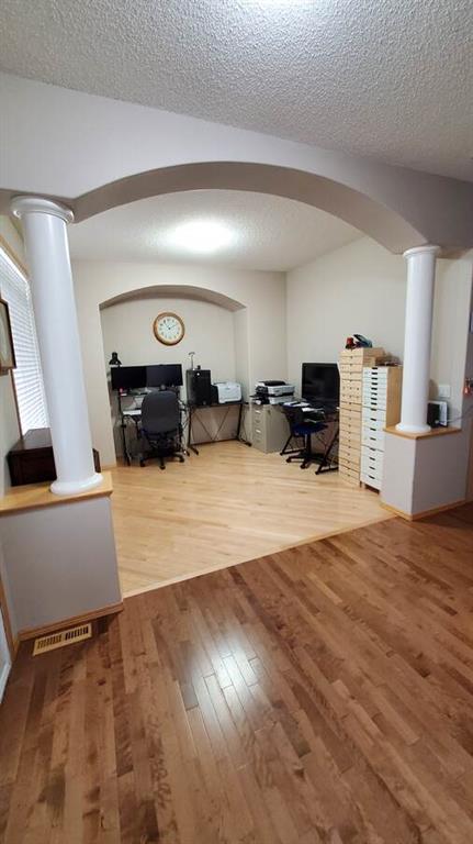 Listing A1253323 - Large Photo # 12