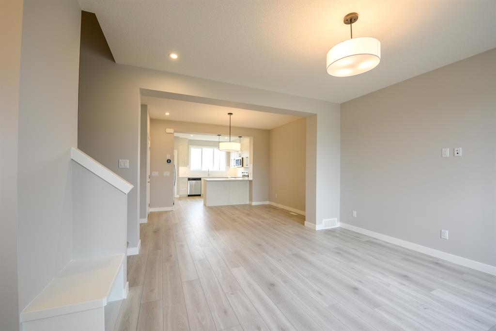 Listing A1258245 - Large Photo # 3