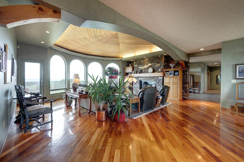 Listing A2000112 - Large Photo # 12