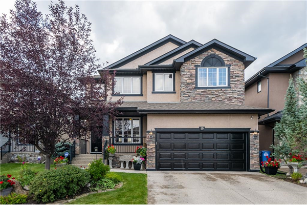 19 West Pointe Manor, Cochrane