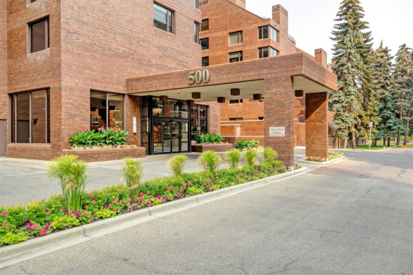 500 Eau Claire Avenue SW, Calgary