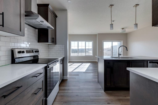 1493 Bayview Point, Airdrie